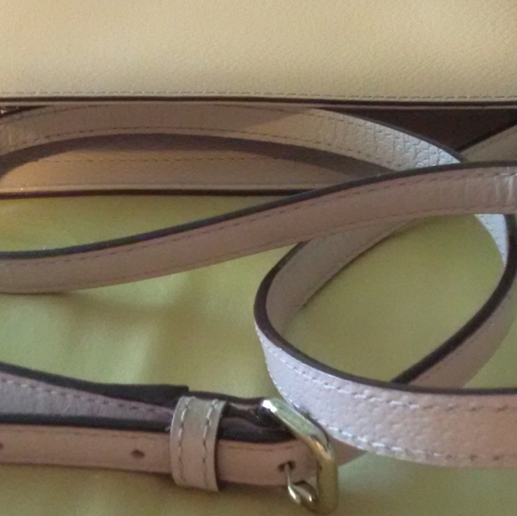 BNWOT KATE SPADE LIGHT PINK CROSSBODY ADJ. STRAPS LEATHER PINK INSIDE ZIP. PKT - Picture 10 of 10